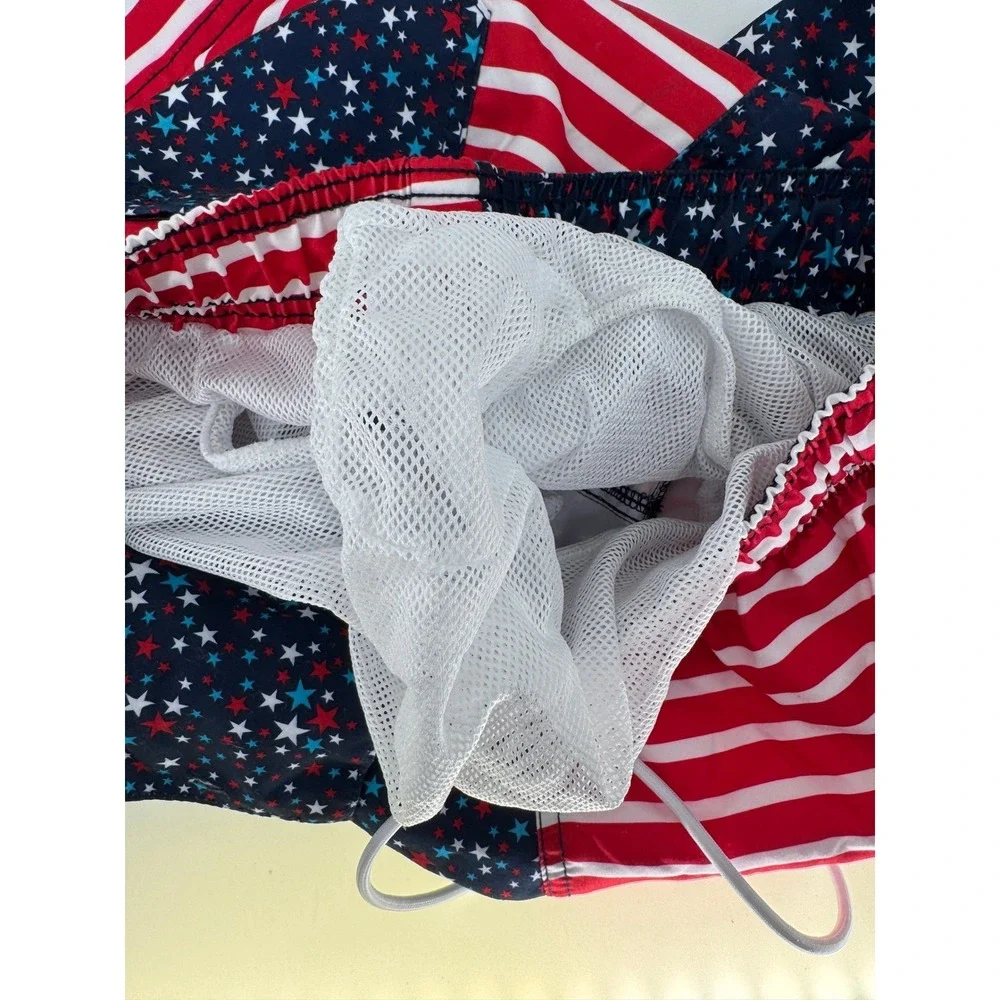 Lands' End Swim Trunks Mens Medium Red White‎ Blue USA Patriotic Stars Stripes